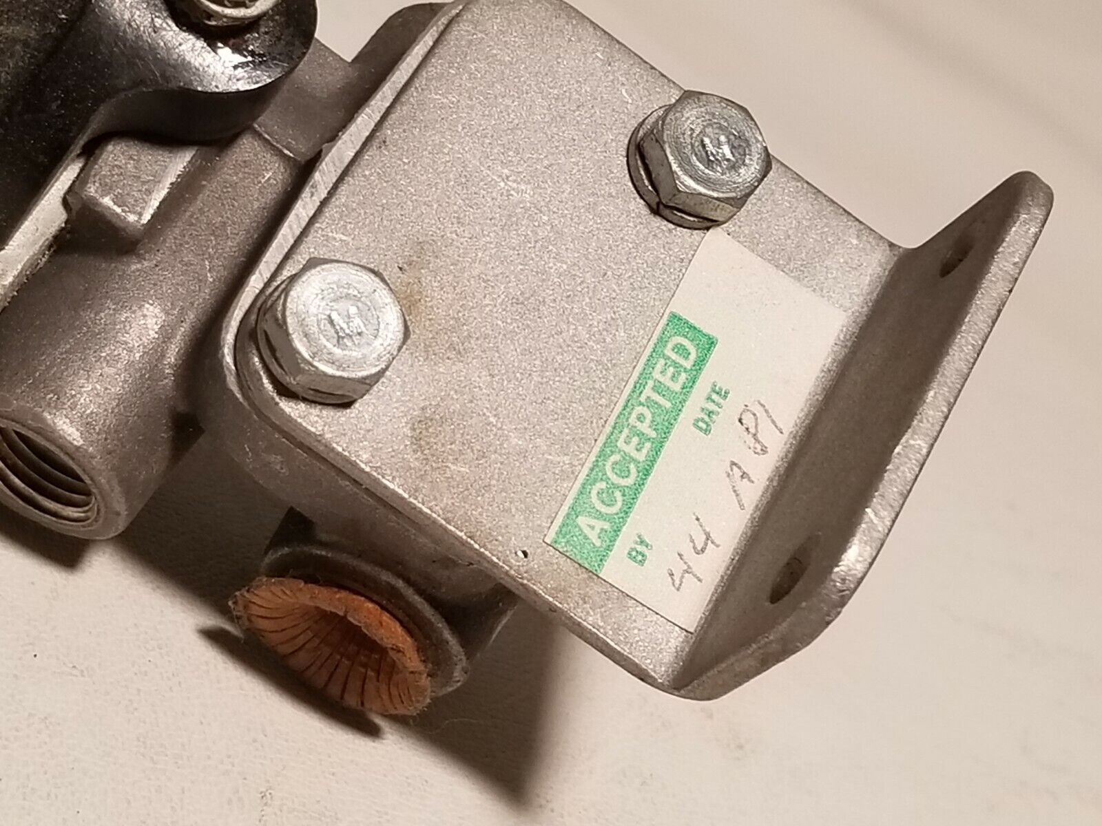 Vapor Corporation valve, press. type, P.N. 57131025-03, 14VDC