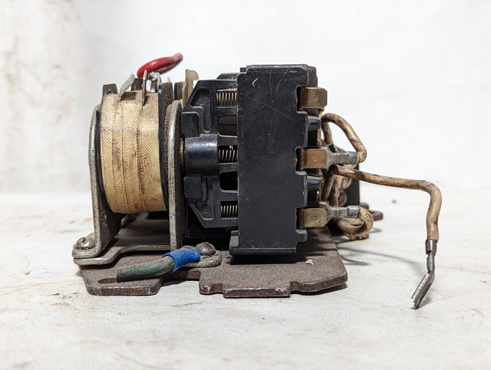 Square D unidentified hoist contactor, unknown working condition