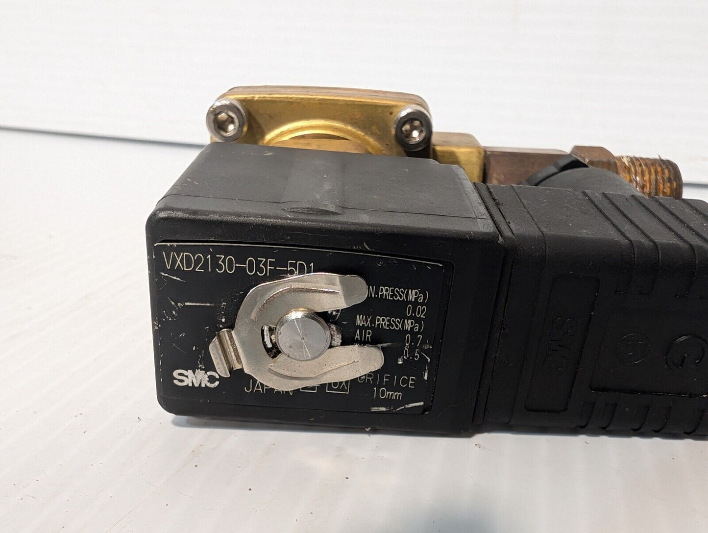 SMC VXD2130-03F-5D1 Solenoid Control Valve - Free Returns