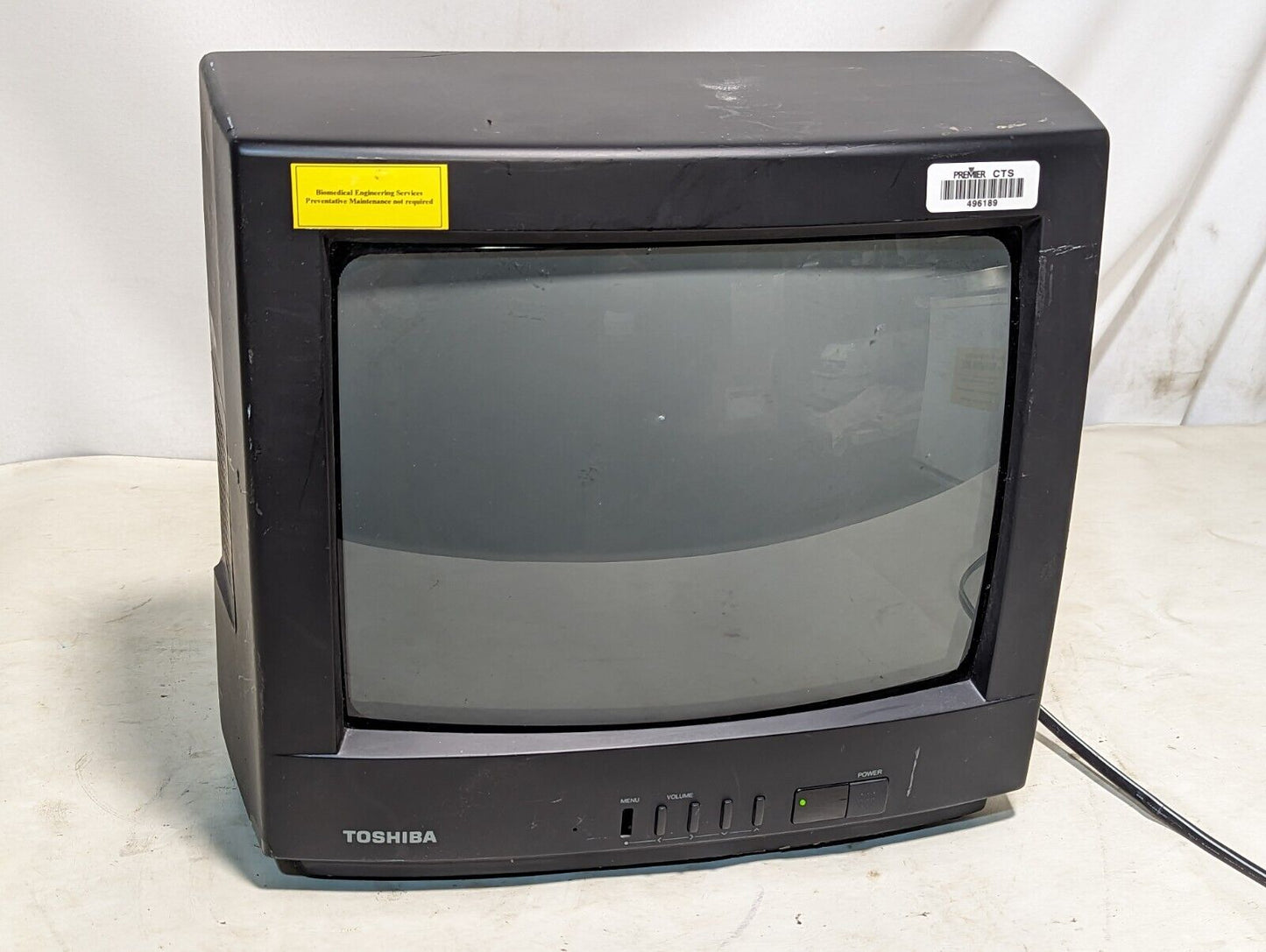 Toshiba CM1310A video monitor, 13-inch, high resolution, menu button missing