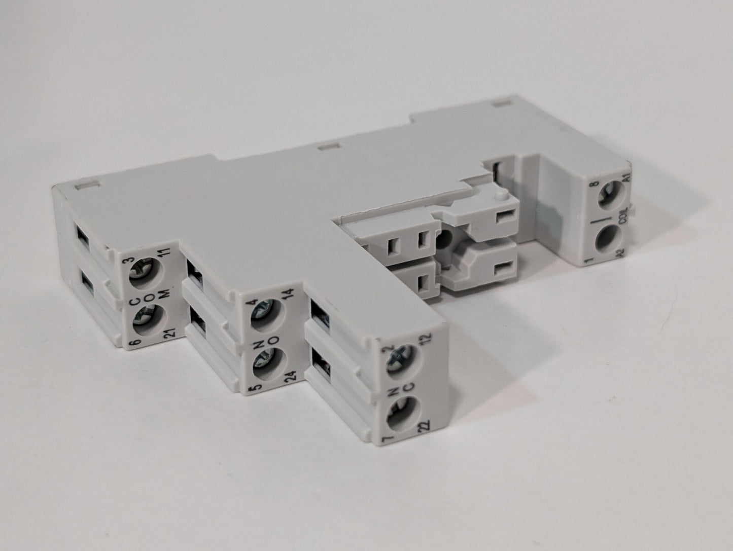 [2] Allen Bradley 700-HN222 8 Amp 300 Volt Series B Relay