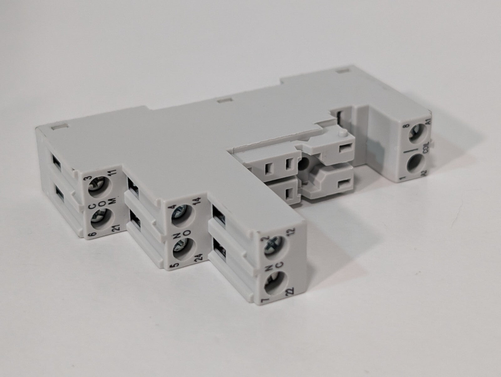 [2] Allen Bradley 700-HN222 8 Amp 300 Volt Series B Relay
