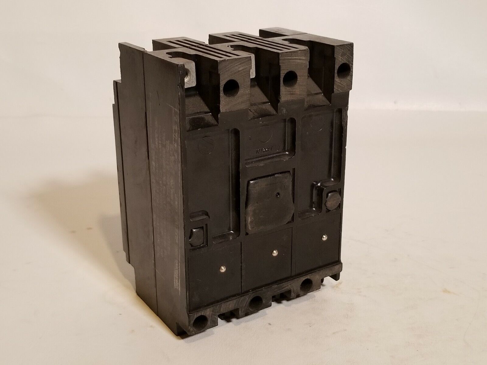 Westinghouse 1532393-A Circuit Breaker 3 Pole 20Amp 240Volt
