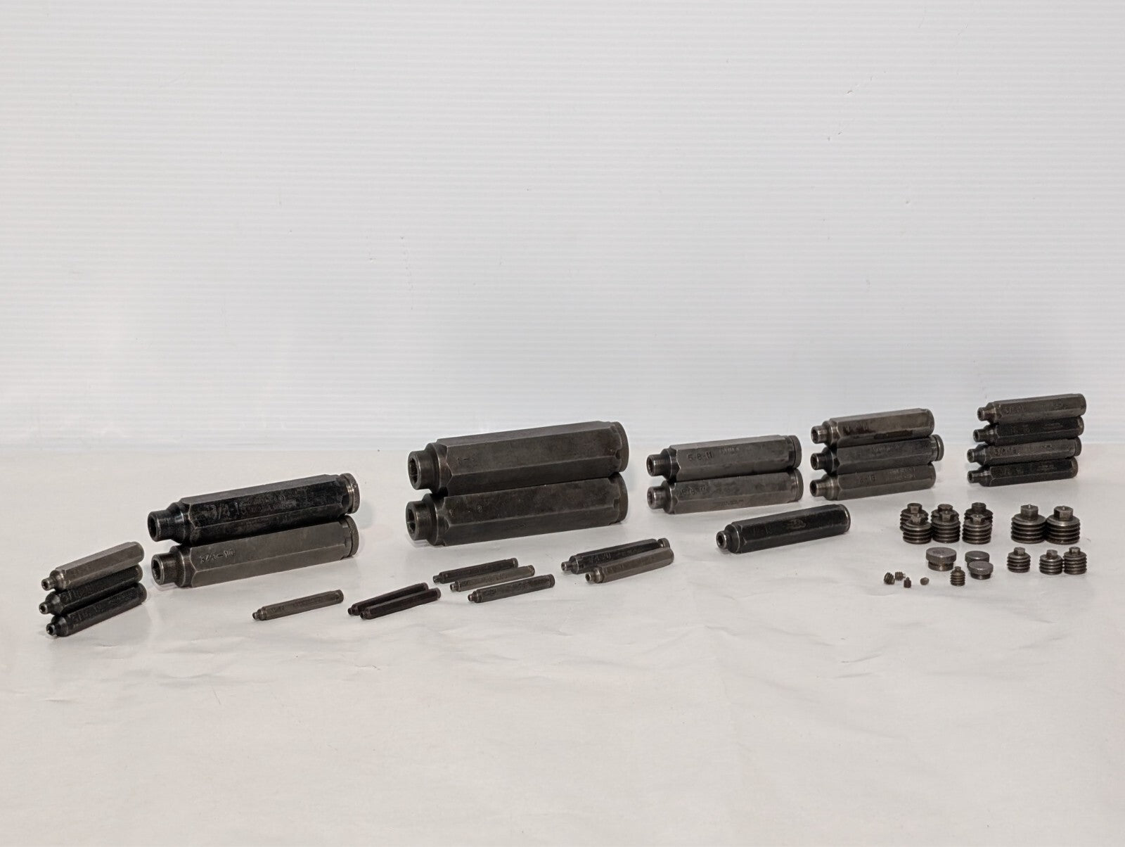 (25) Heimann Transfer Screw Incl. 3/8-16, 1-2-13, 5-8-11, etc. See photos+desc.