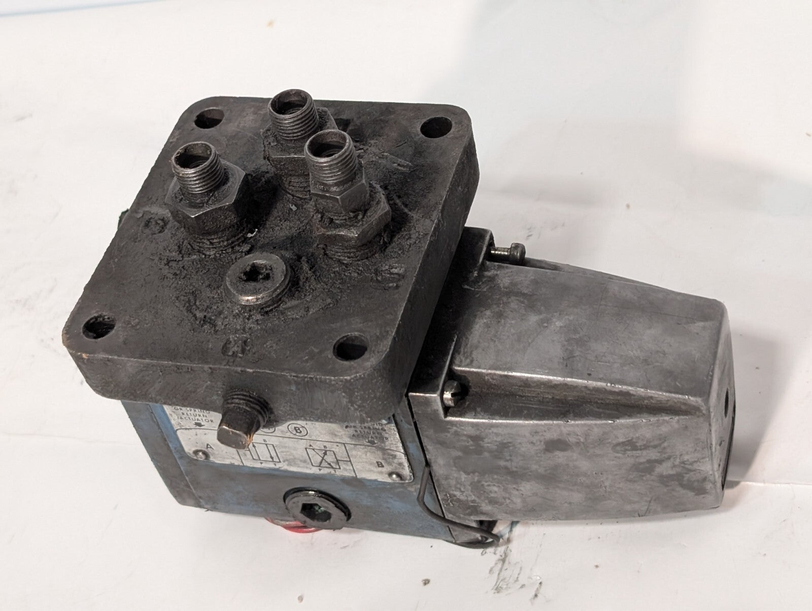 Vickers 281291 Industrial Control System, 316011 Solenoid Valve Coil