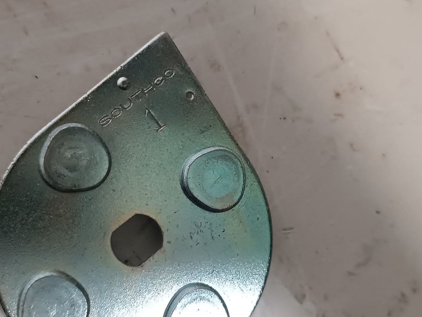 Southco 01-13-45 Flush Cam Cup Recessed Latch CCW Flat Handle, Black