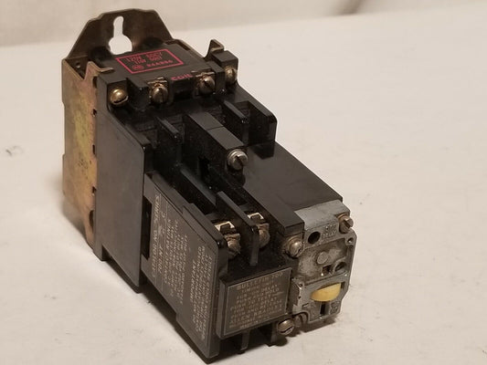 Allen Bradley 700-N200A1 Relay with 700-NT Timing Relay, 110/120VAC coil