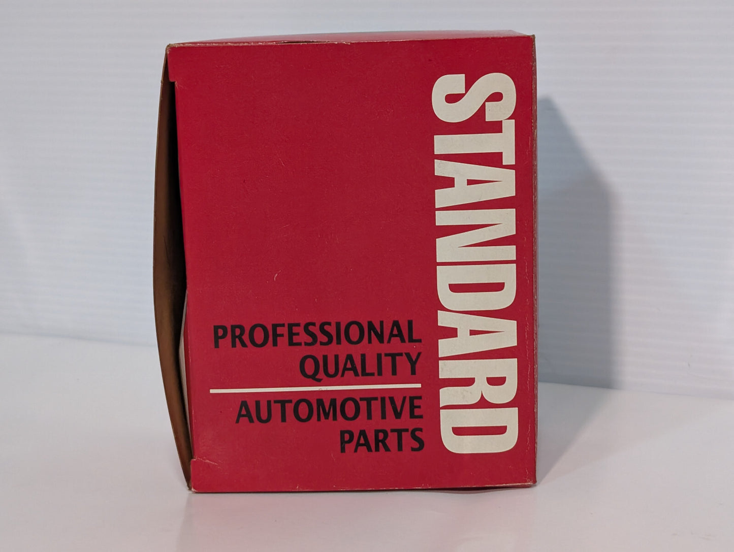 Standard Automotive Parts AL-147 Distributor Cap, (2) Champion UD16 Spark Plugs