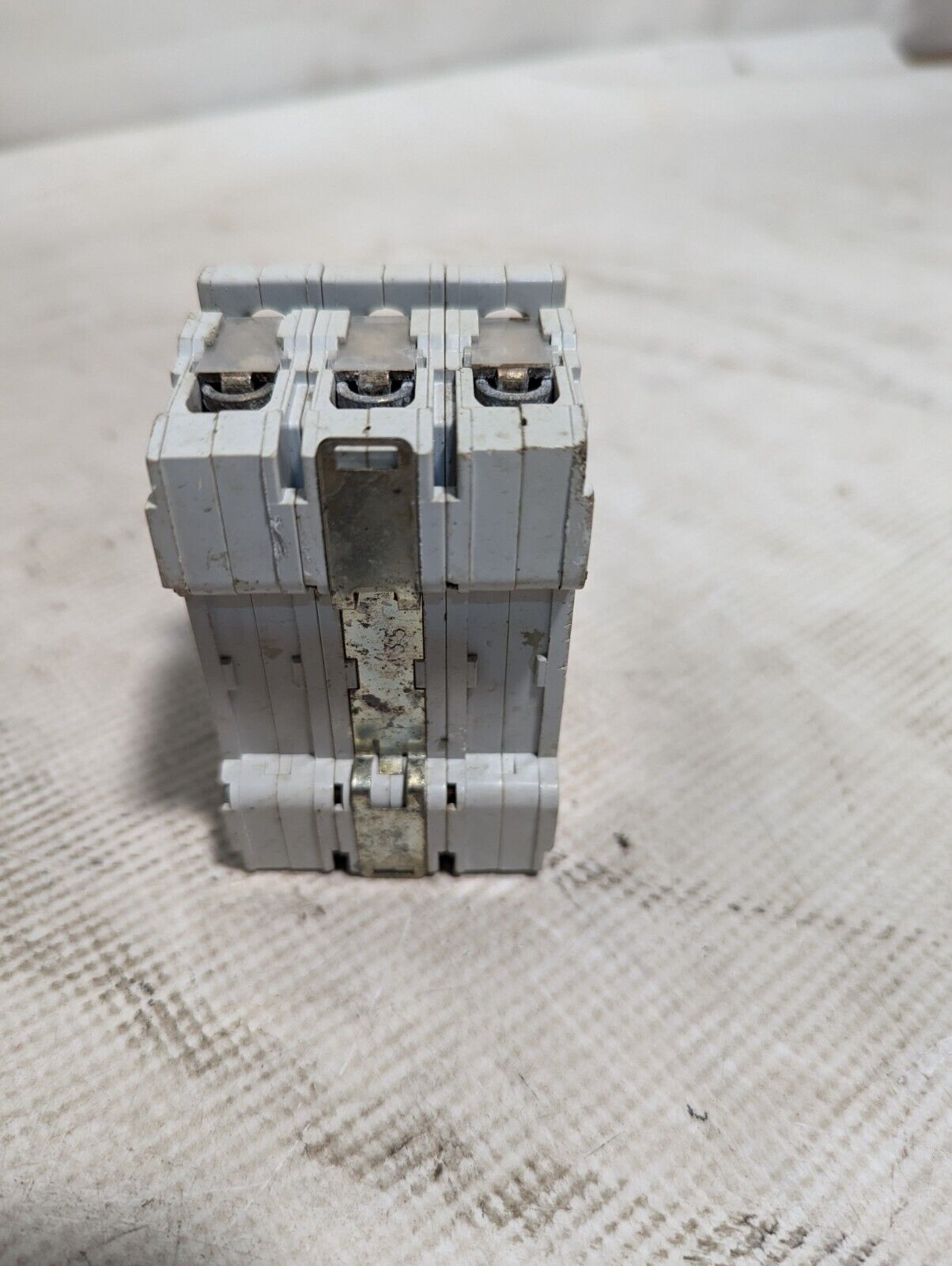 Lot of 2 BBC S223 K16A Circuit Breakers, 16A