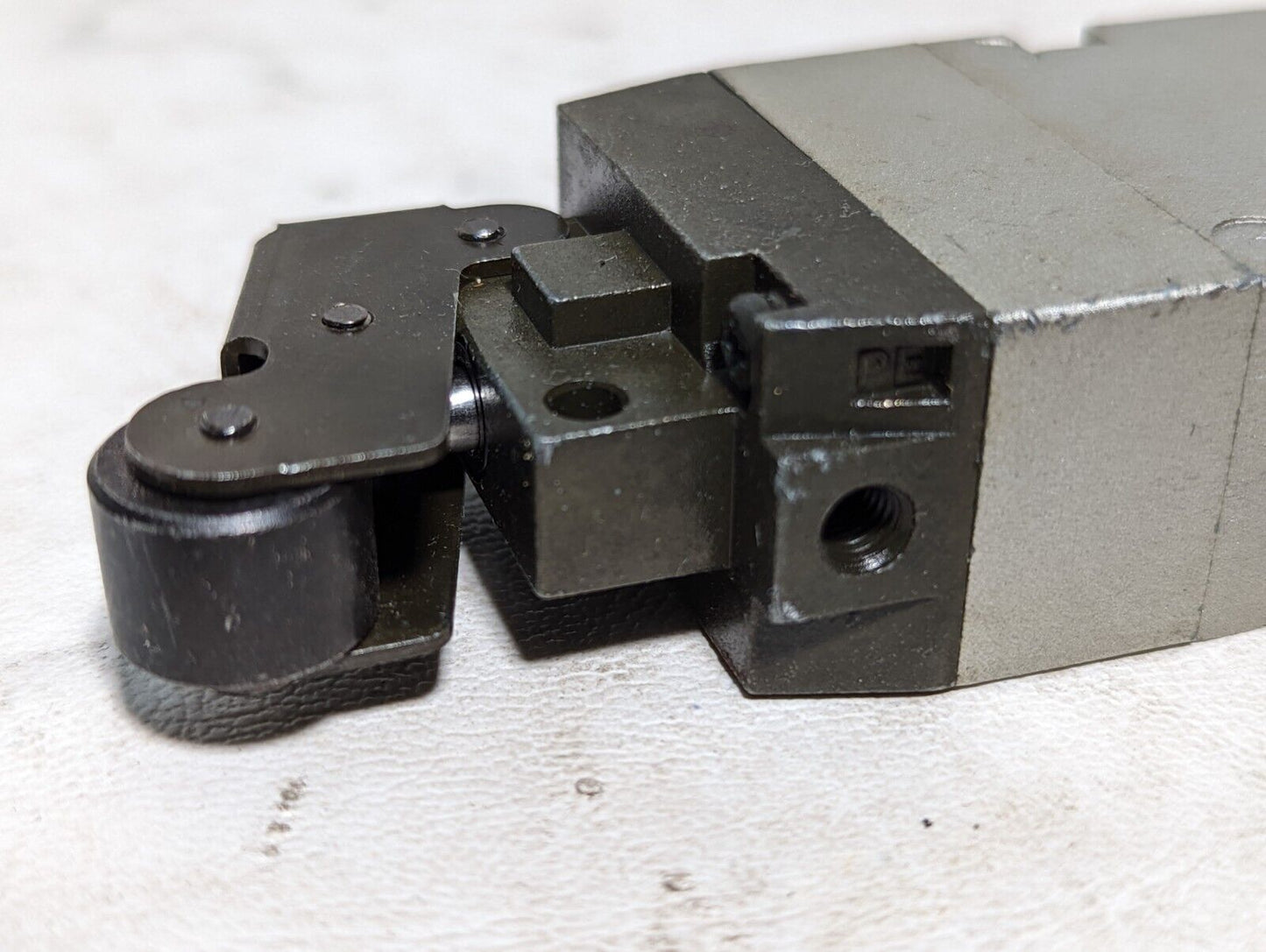 SMC NVFM250-N02-018 air valve, oper. press. 0-140PSIG