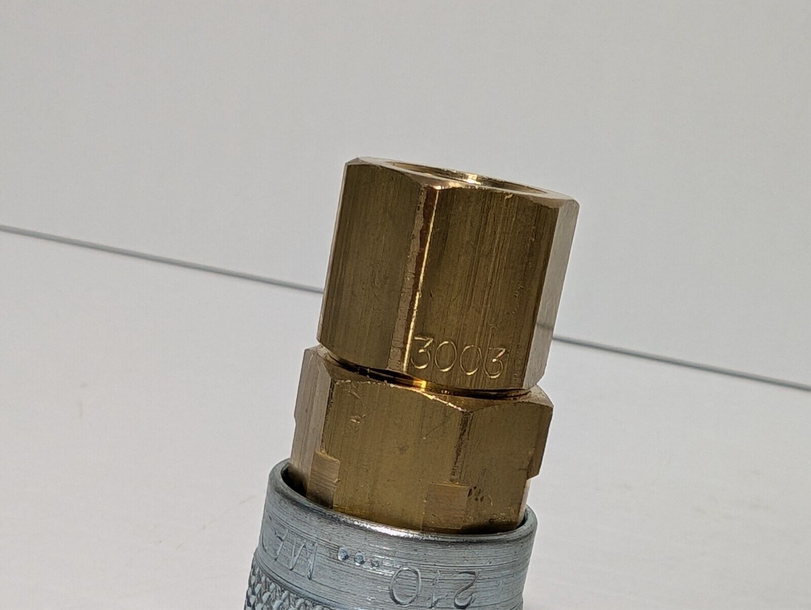 (24) ARO 210-3003 Air Hose Fittings 1/4" NPT Automatic Coupler Quick Connect
