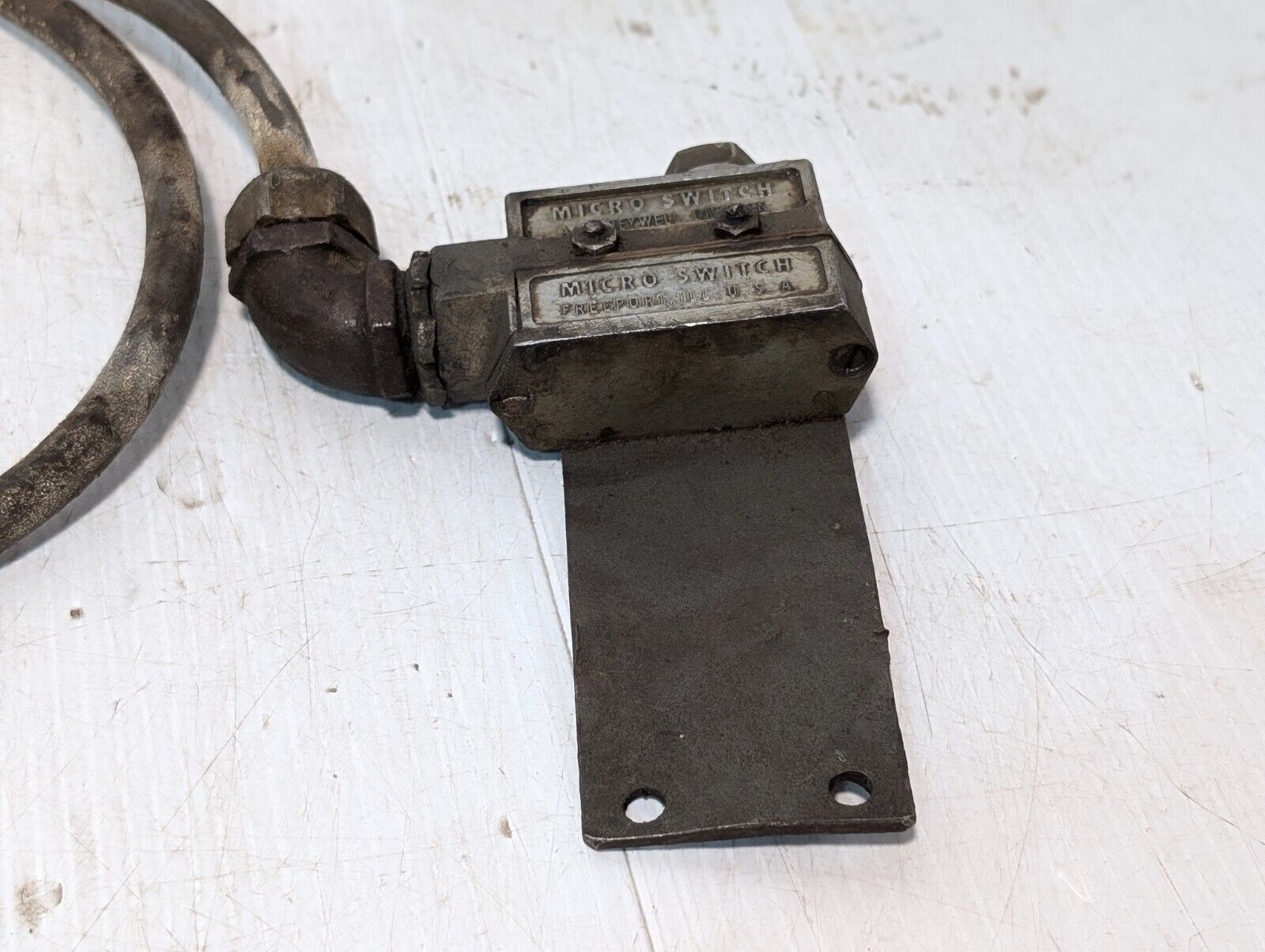 Unidentified Honeywell \ Micro Switch Limit Switch w\ Cable - Free Shipping