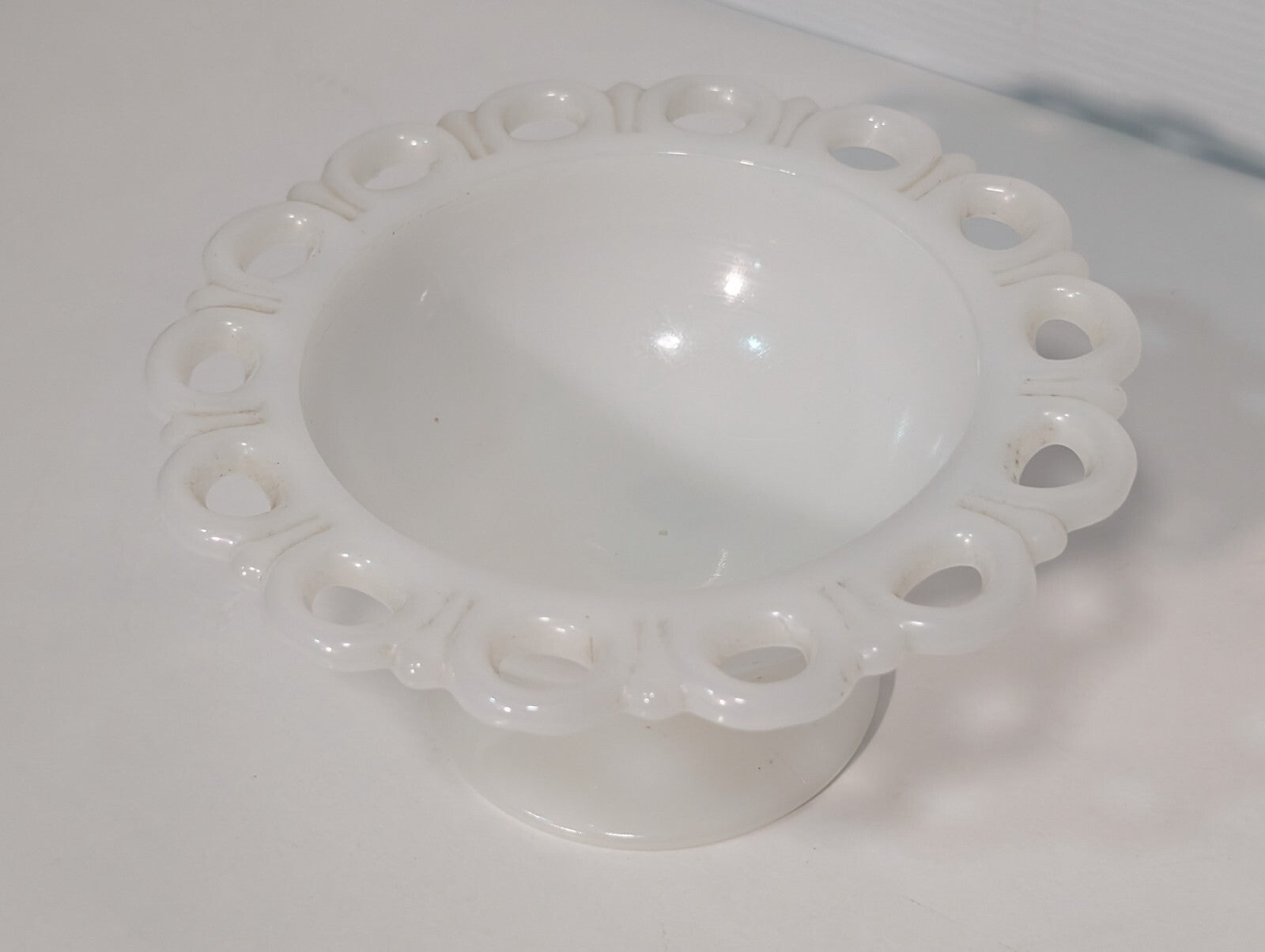 Vintage Anchor Hocking Milk Glass Lace Edge Old Colony Pedestal Compote Dish