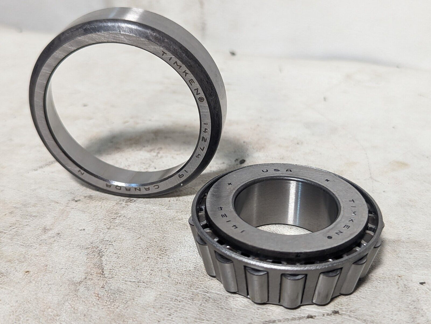 Timken tapered roller bearing and race 14124/14274, Crown 065069