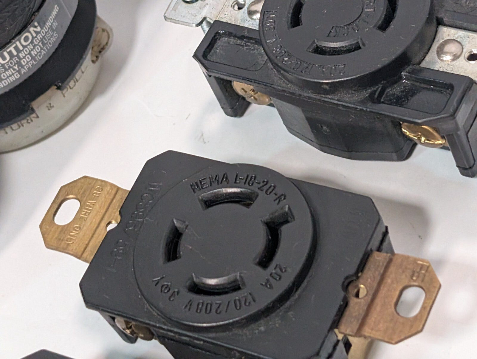 (25) Electrical Plugs Incl. NEMA L-18-20-R
