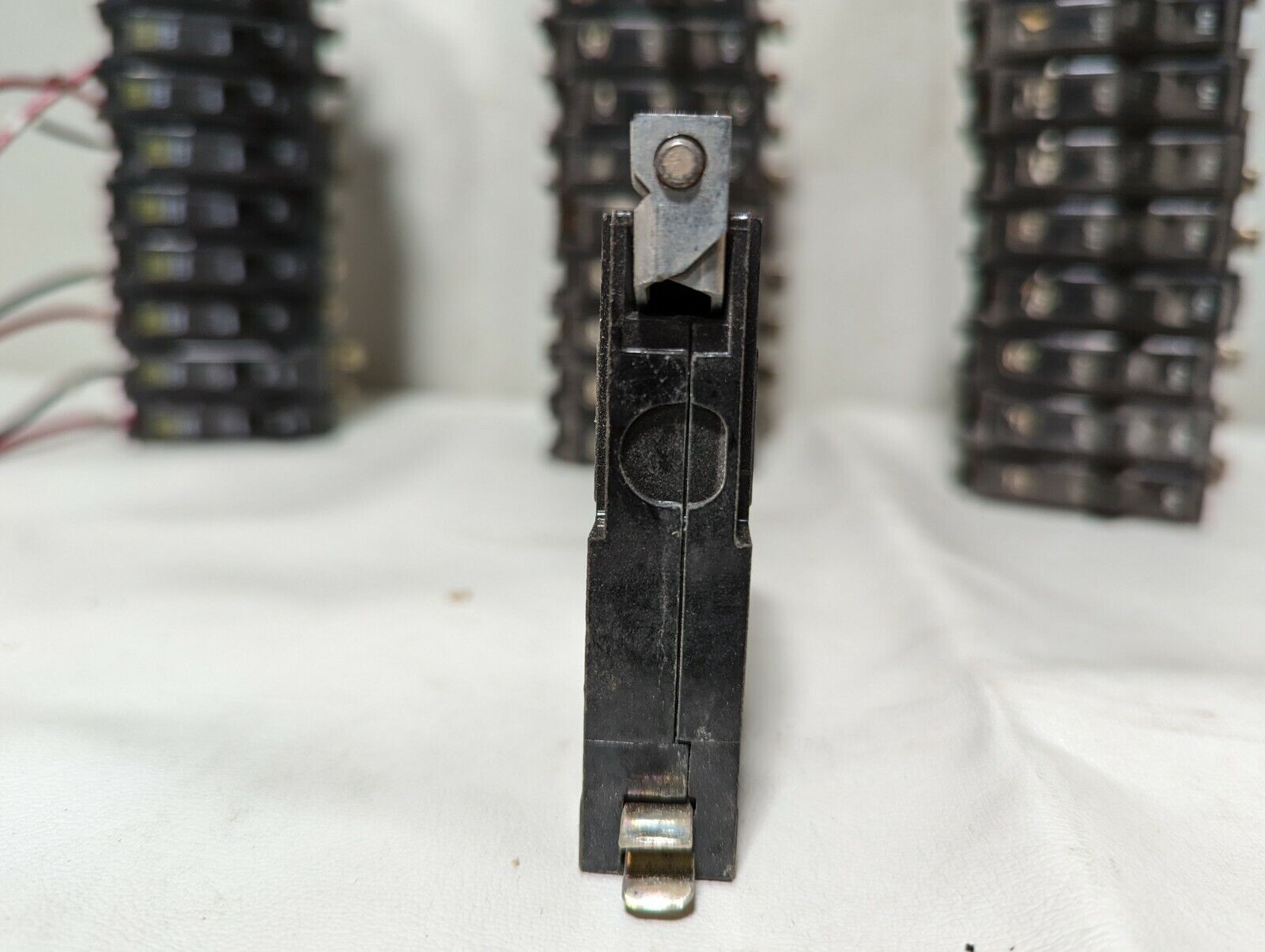 Lot of 5 Square D QOB120 Circuit Breakers, 20 Amp, 1 pole, 120/240VAC-Free Ship
