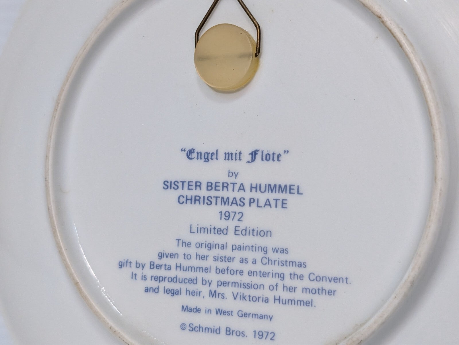 (2) Bertha Hummel Christmas Plate 1971 1972 Heavenly Angel Children